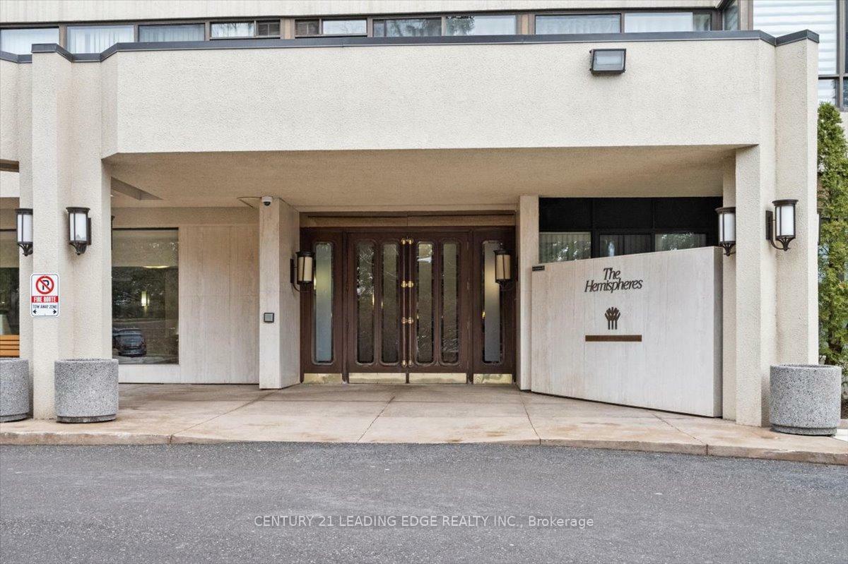 Photo de la propriété: 131 Torresdale Avenue 1808 ON M2R 3T1