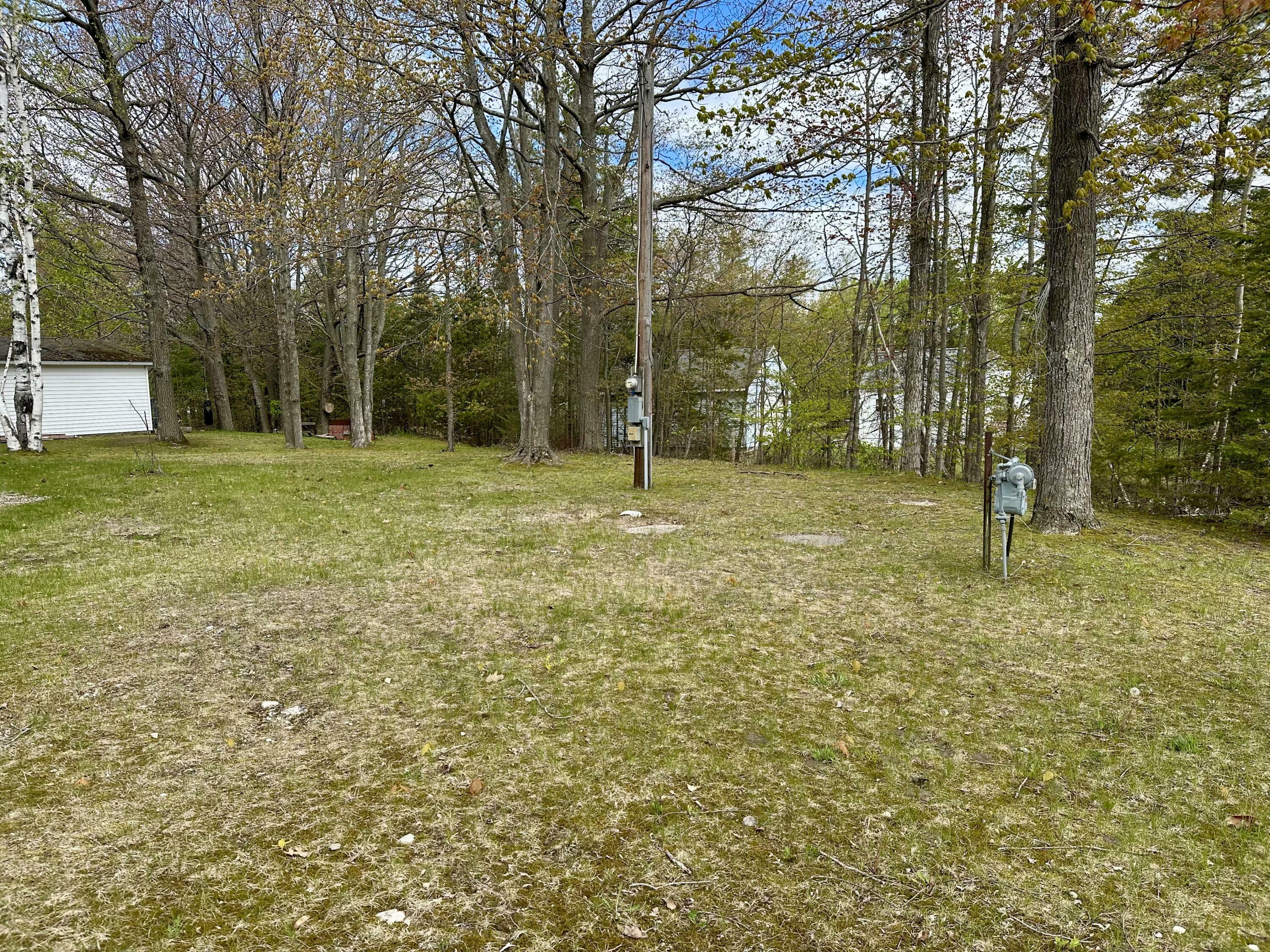 Property Photo: 914 W Cadillac Street MI 49701