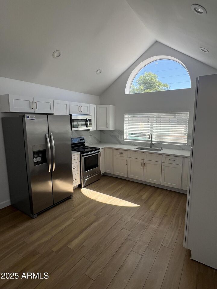 Property Photo:  444 S Delaware Street  AZ 85225 