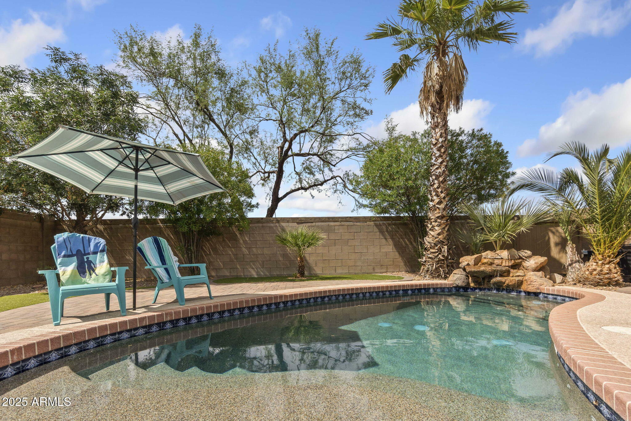 Property Photo: 21362 E Puesta Del Sol Road AZ 85142