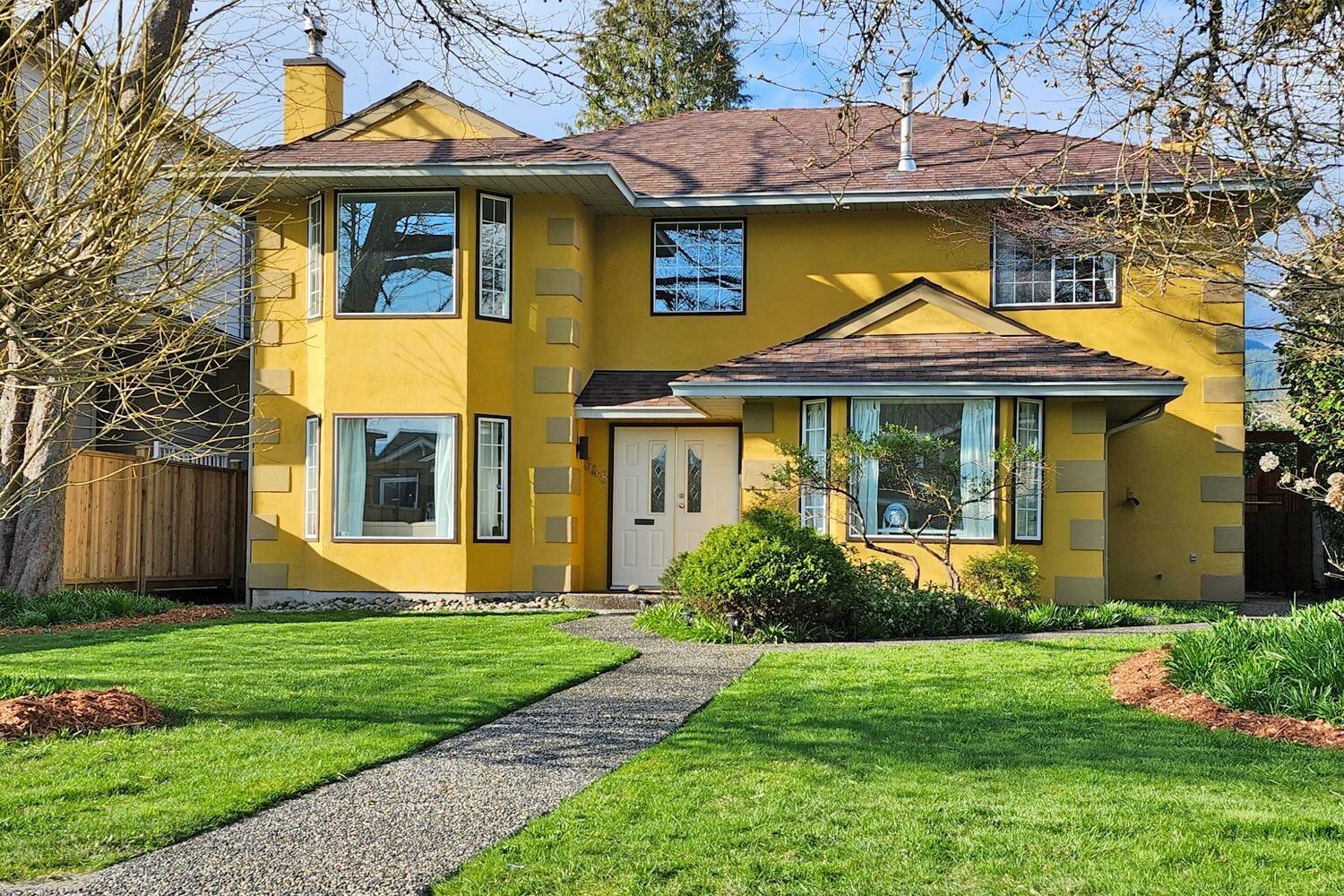 348 E 17 Street  North Vancouver BC V7L 2V9 photo