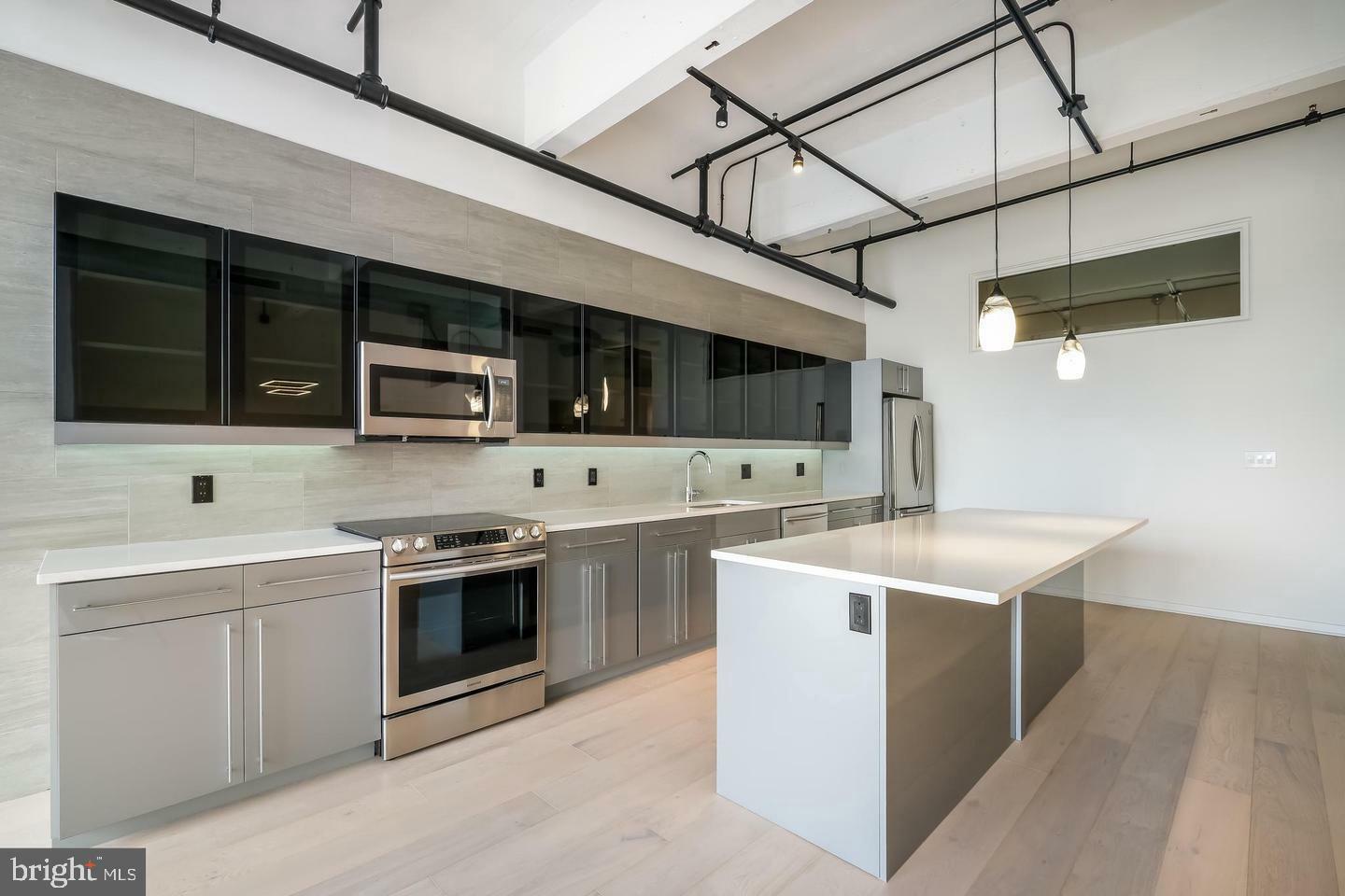 Property Photo: 444 N 4th Street 415 PA 19123