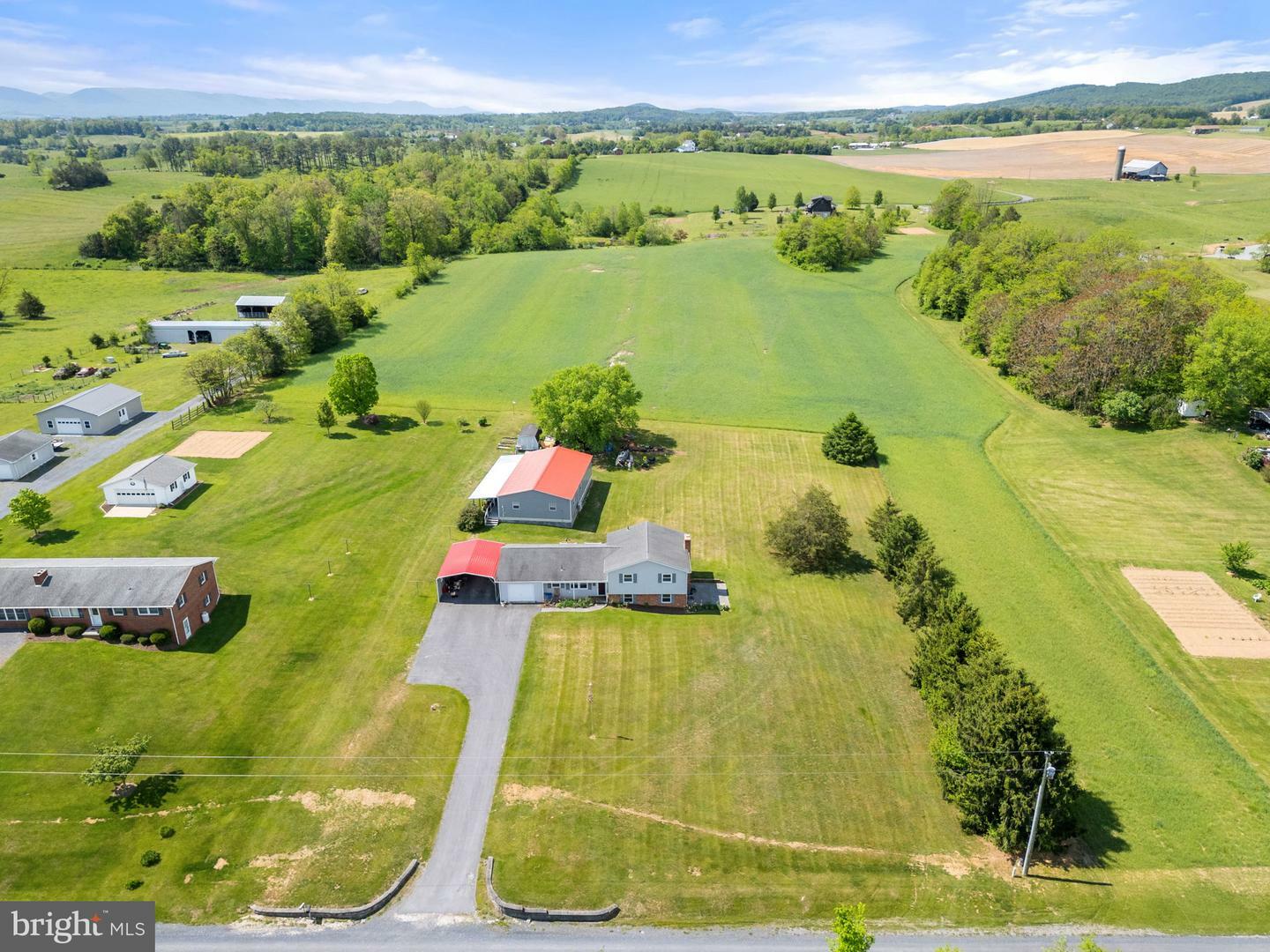 Property Photo: 321 Garlic Hollow Road VA 22824