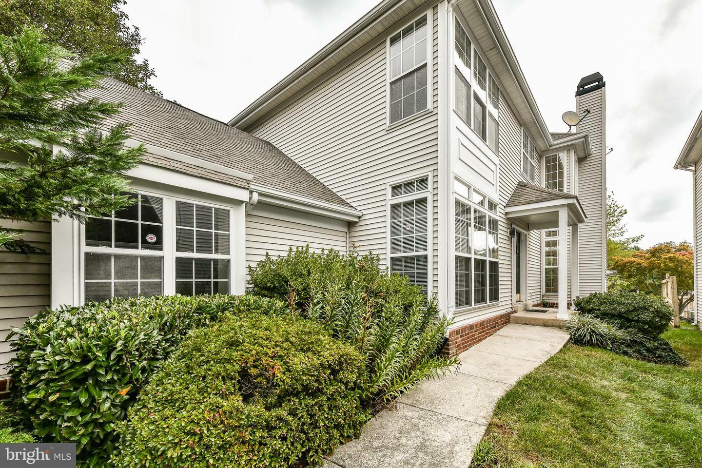 9804 Bolton Village Court  Fairfax VA 22032 photo