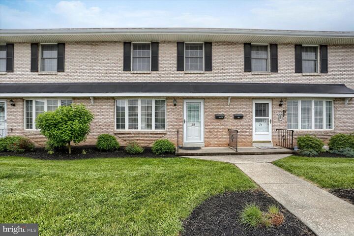 28 Bentley Place  Carlisle PA 17013 photo