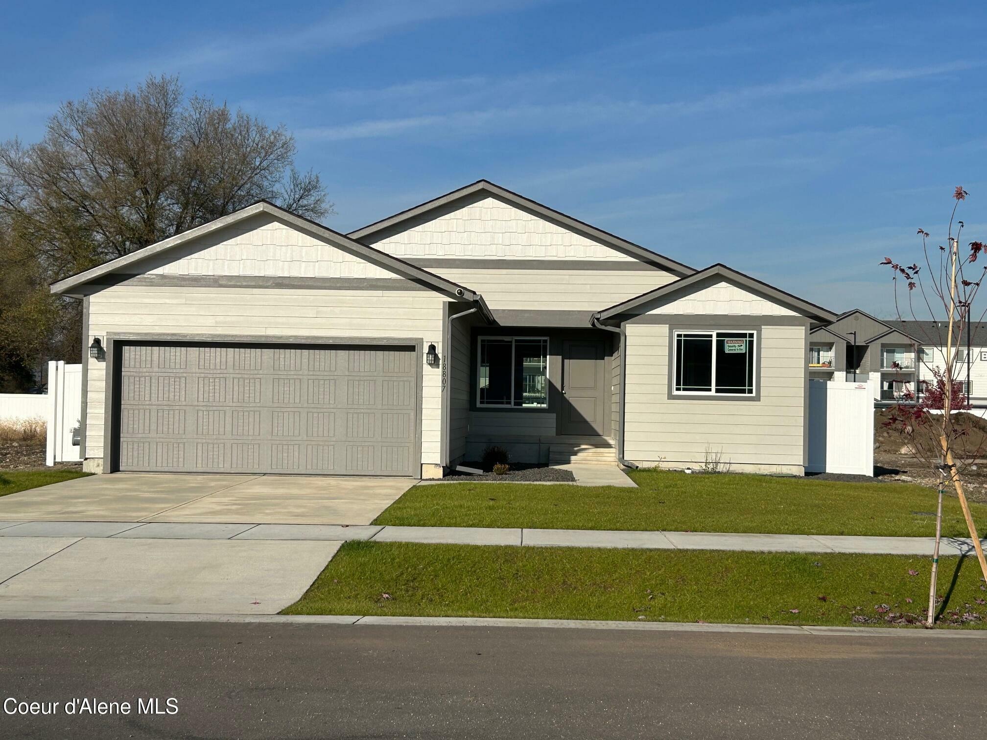 Property Photo:  10175 Liverpool Loop  ID 83835 