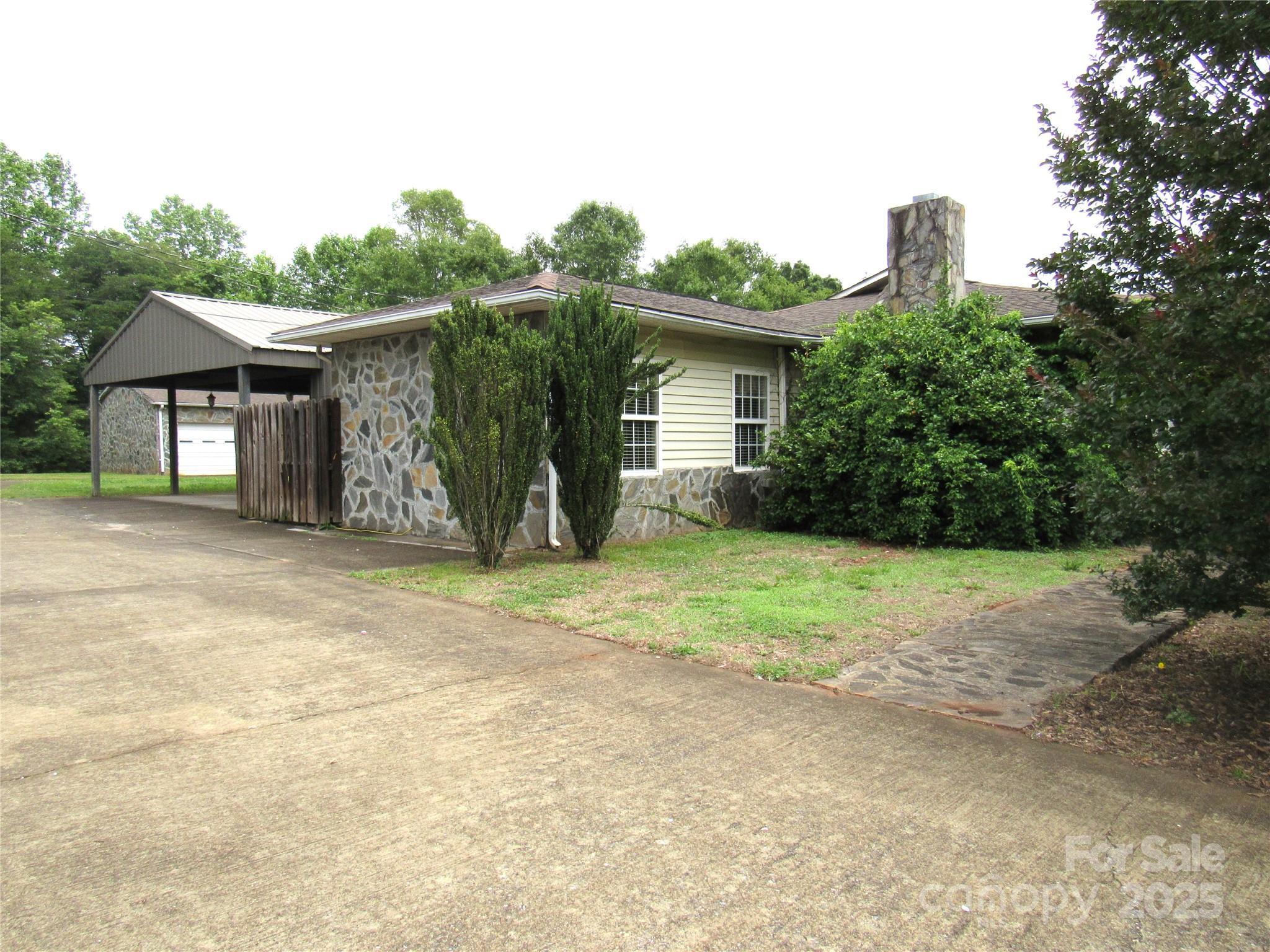 Property Photo: 3838 Cliffside Road NC 28114