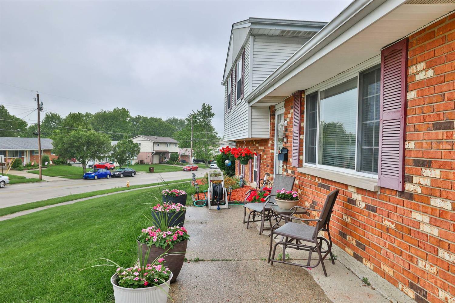 Property Photo: 4320 Glenhaven Road OH 45238
