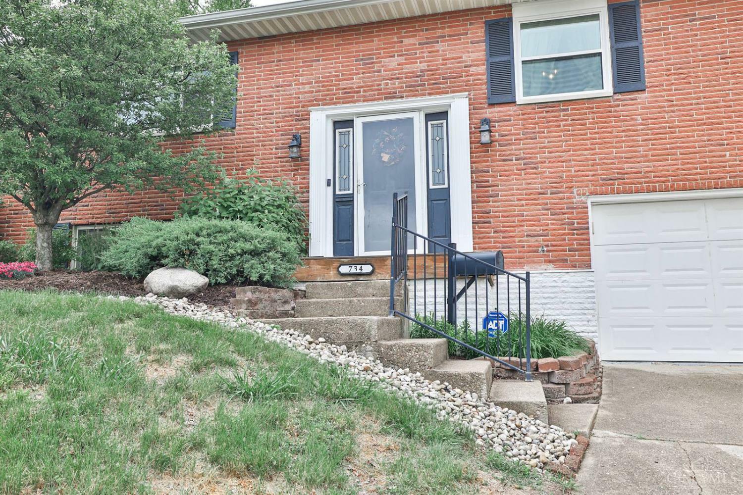 Property Photo:  734 McGuire Circle  OH 45342 