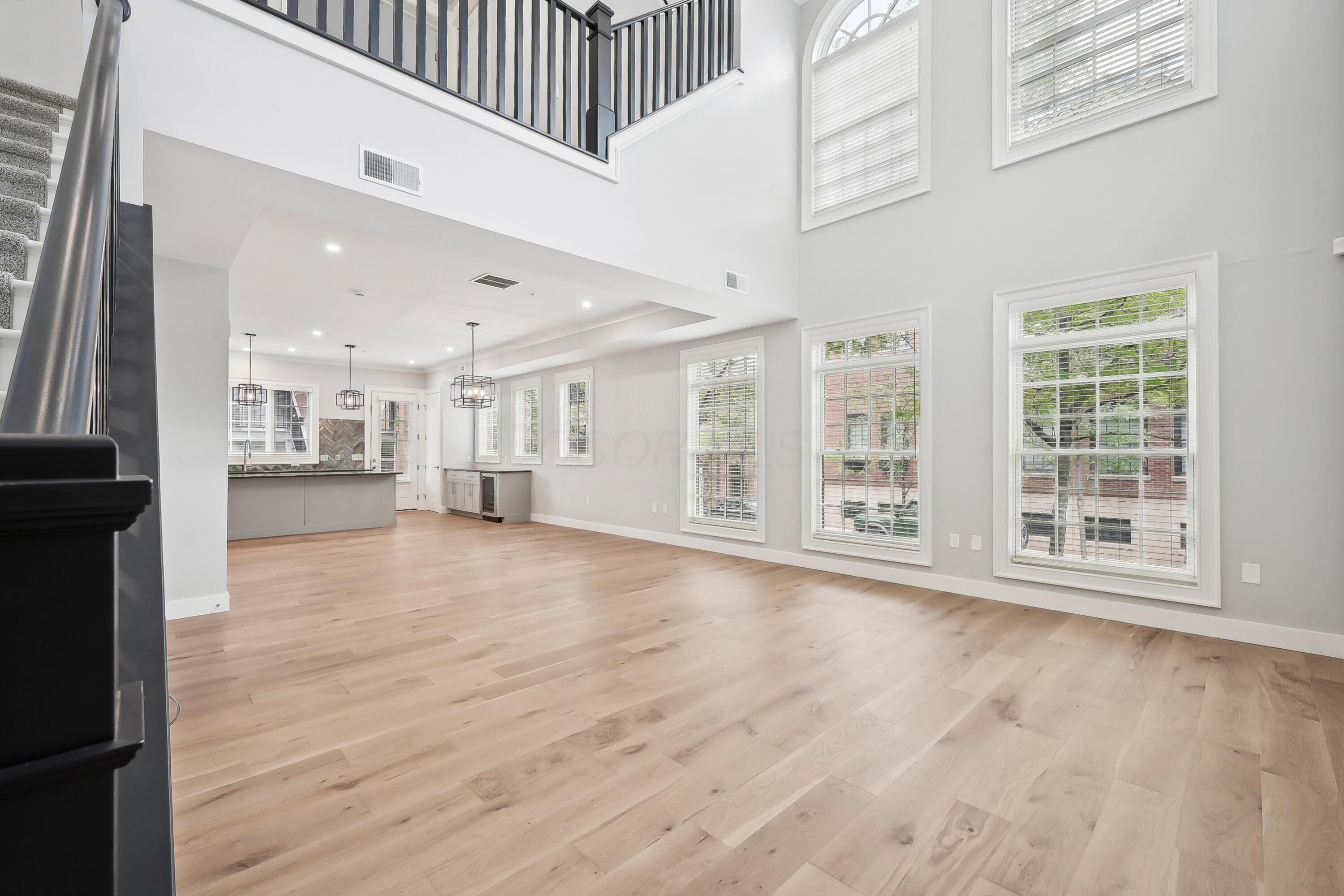 Property Photo: 268 E Gay Street OH 43215