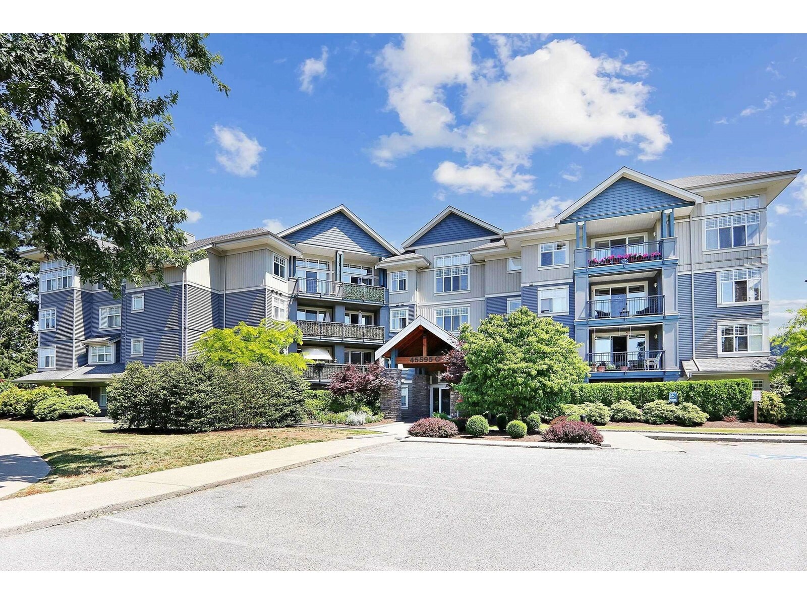 Property Photo: 45595 Tamihi Way 303C BC V2R 0G3
