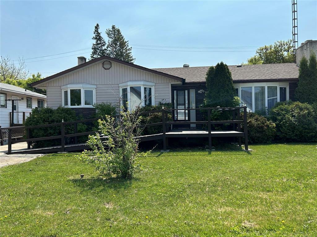 1 A Elm Street  Pine Falls MB R0E 1M0 photo