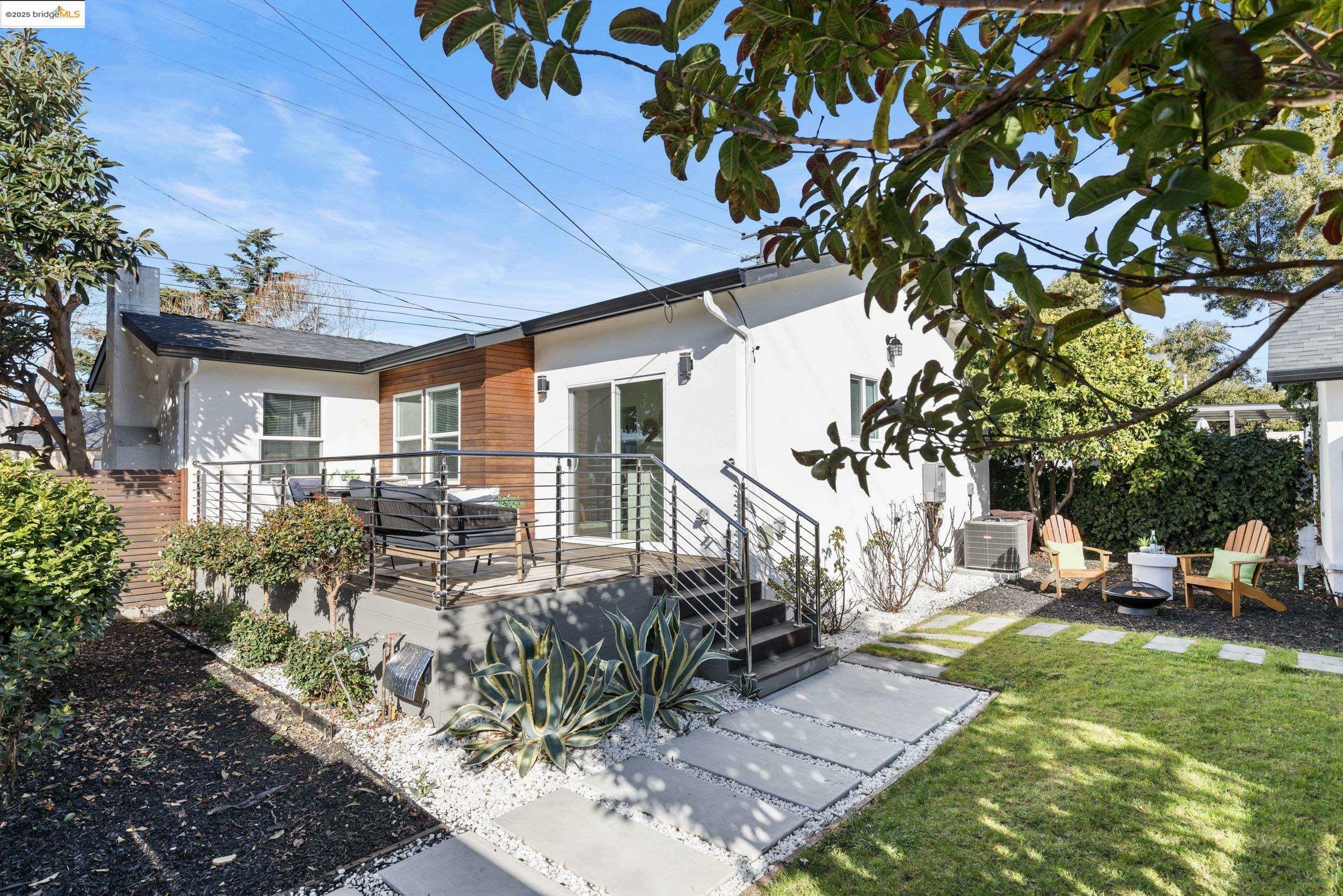 4300 Adeline St  Emeryville CA 94608 photo