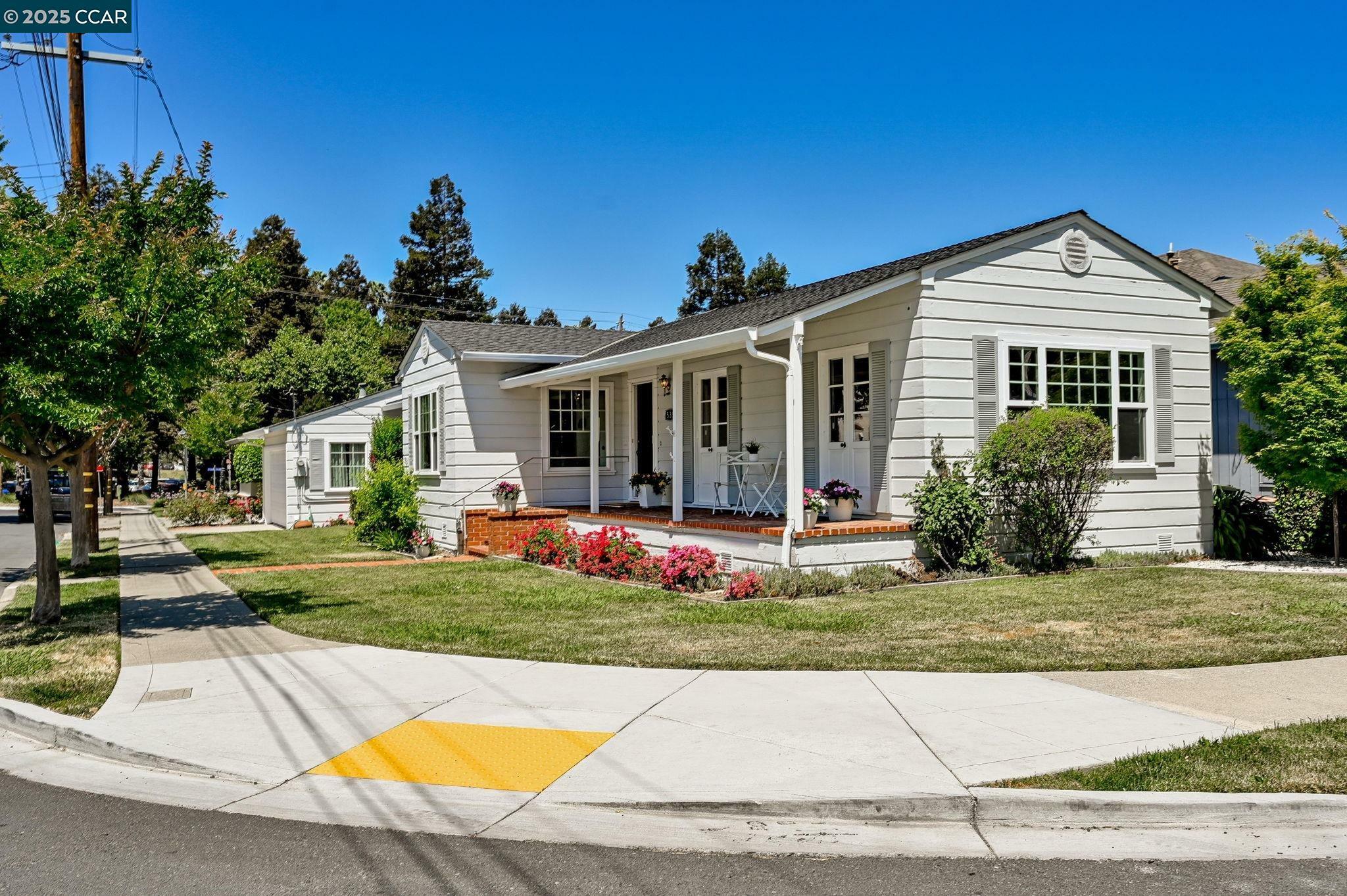Property Photo: 535 Bertola Street CA 94553