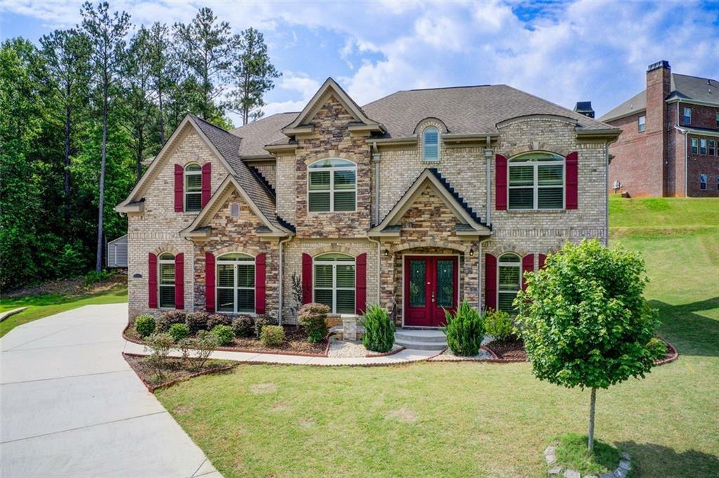 Property Photo: 332 Warwick Place GA 30253