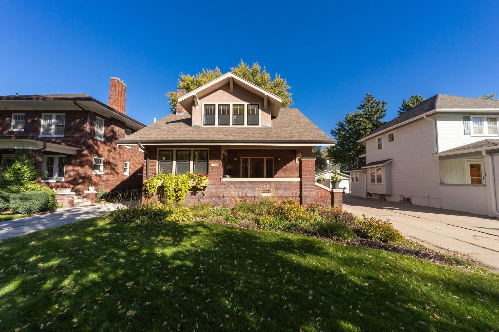 Property Photo:  411 University Avenue  NE 68901 