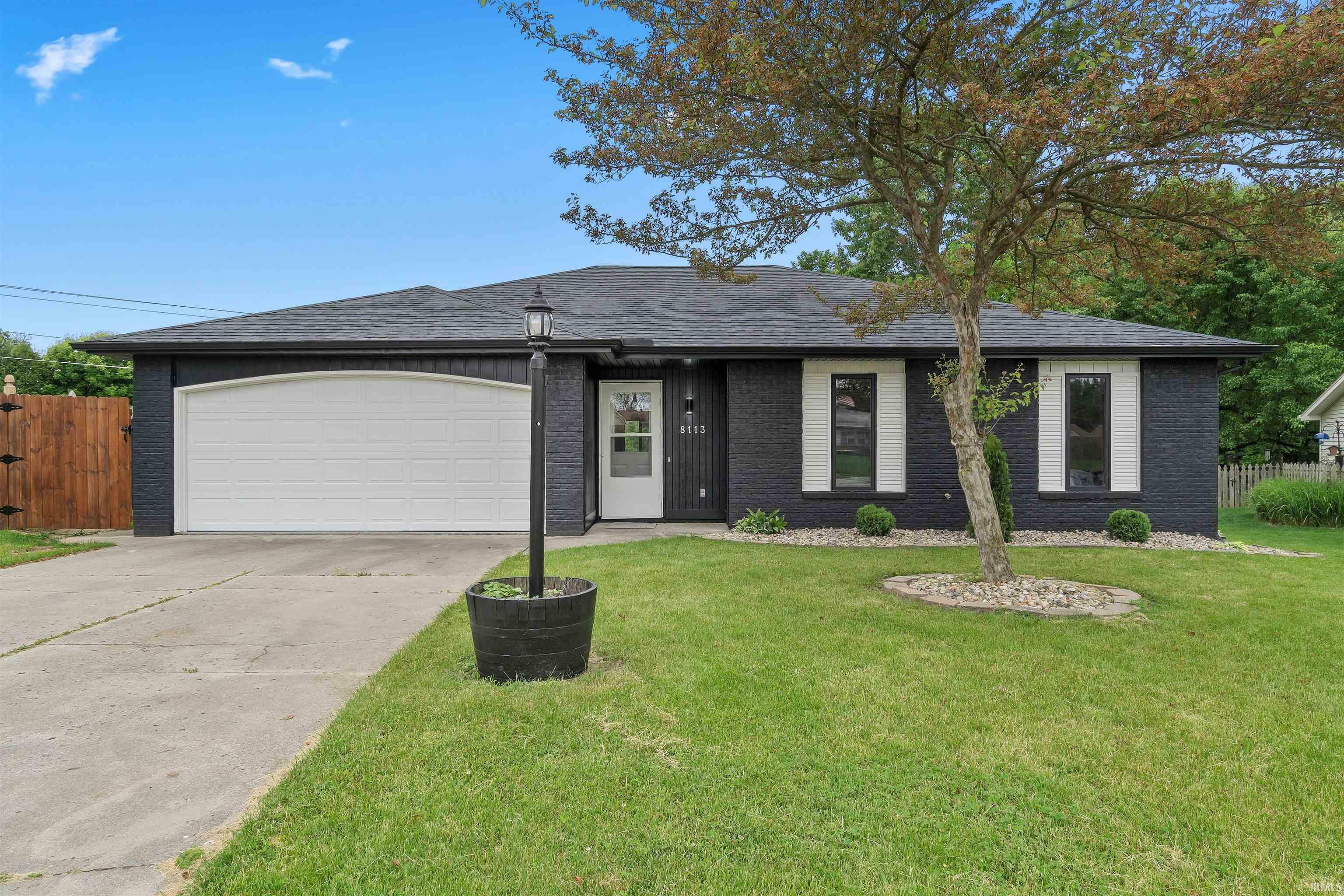 Property Photo: 8113 Northbury Drive IN 46818-1842