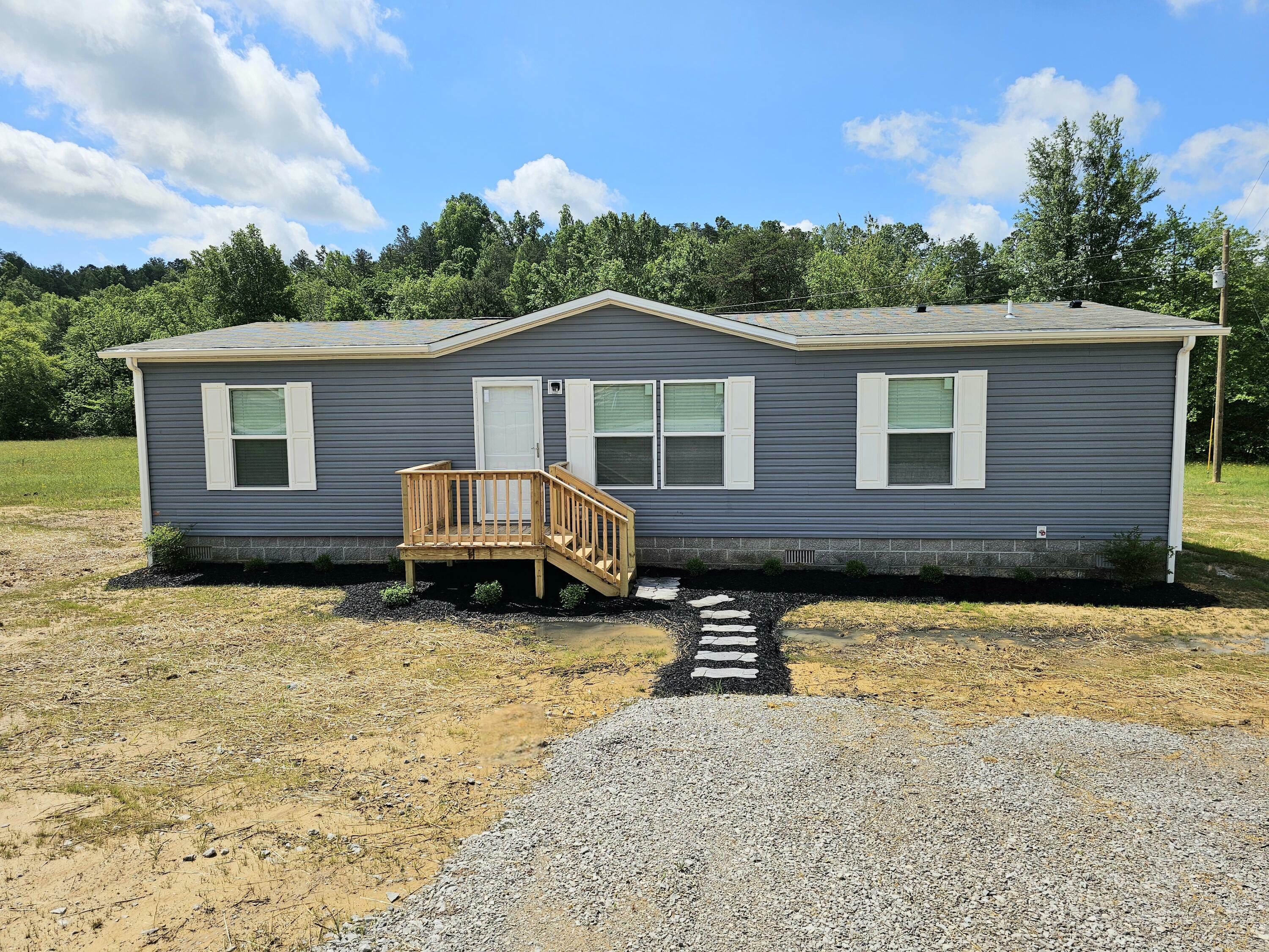 Property Photo:  4014 North 830 Highway  KY 40734 