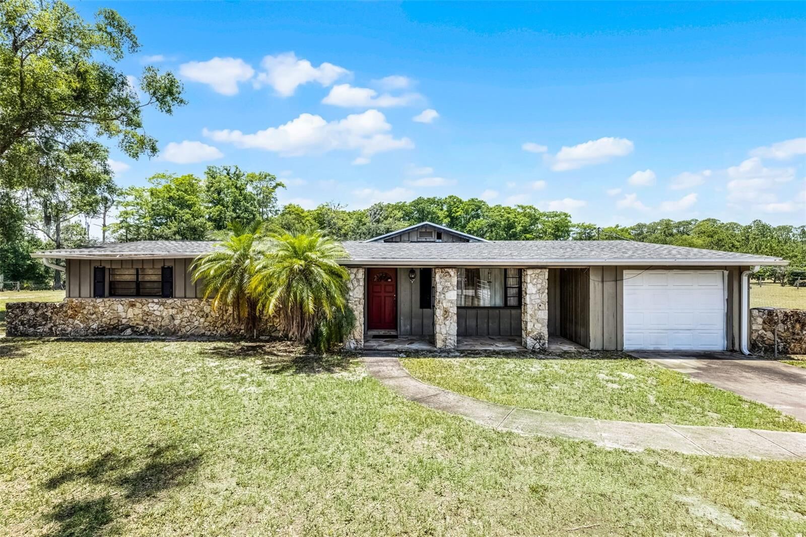 Property Photo: 1508 Lake Mills Road FL 32766