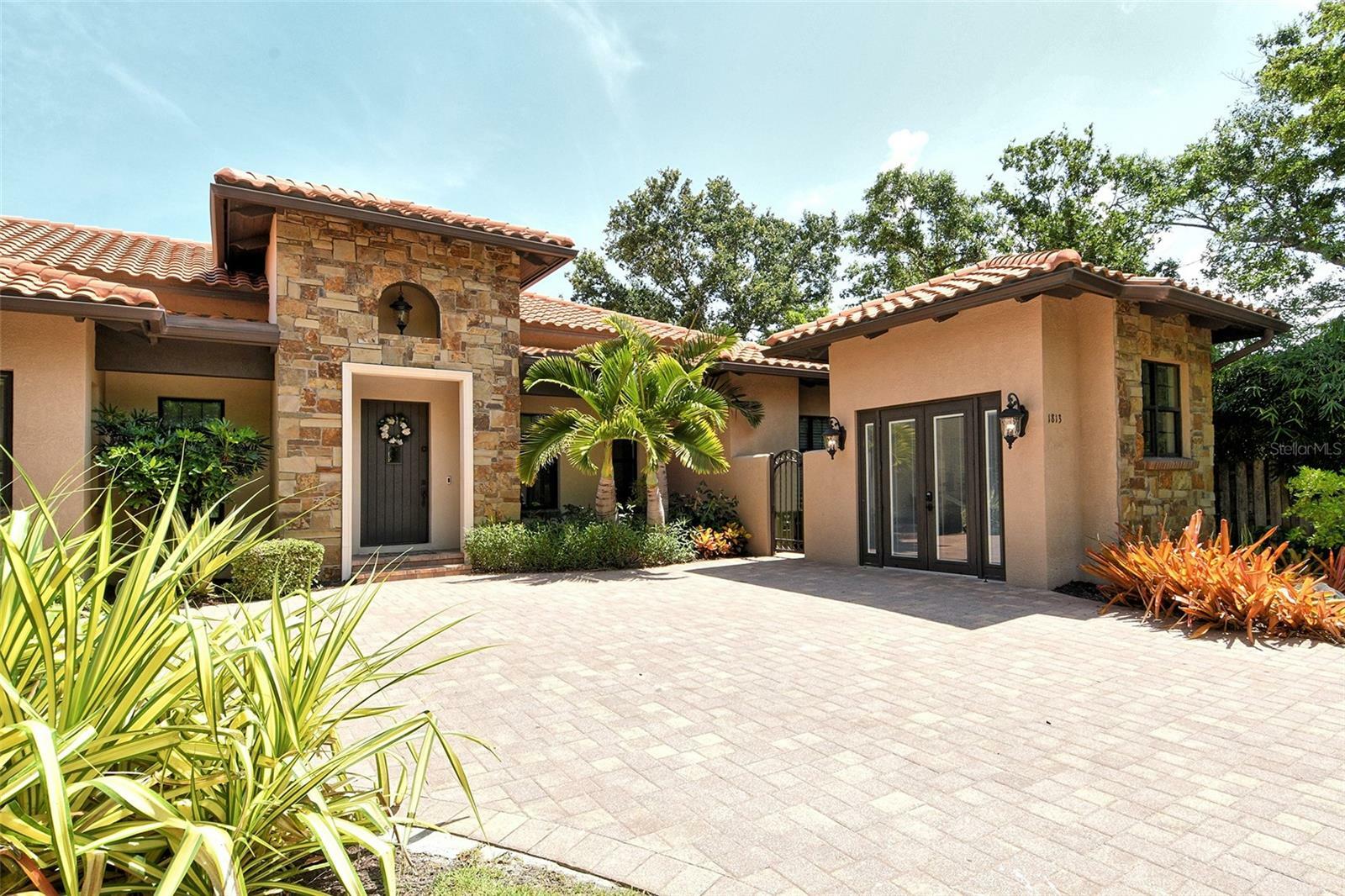 Property Photo: 1813 Boyce Street FL 34239