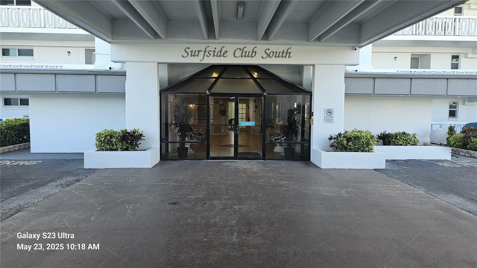 Property Photo: 1133 Ocean Shore Boulevard 105 FL 32176