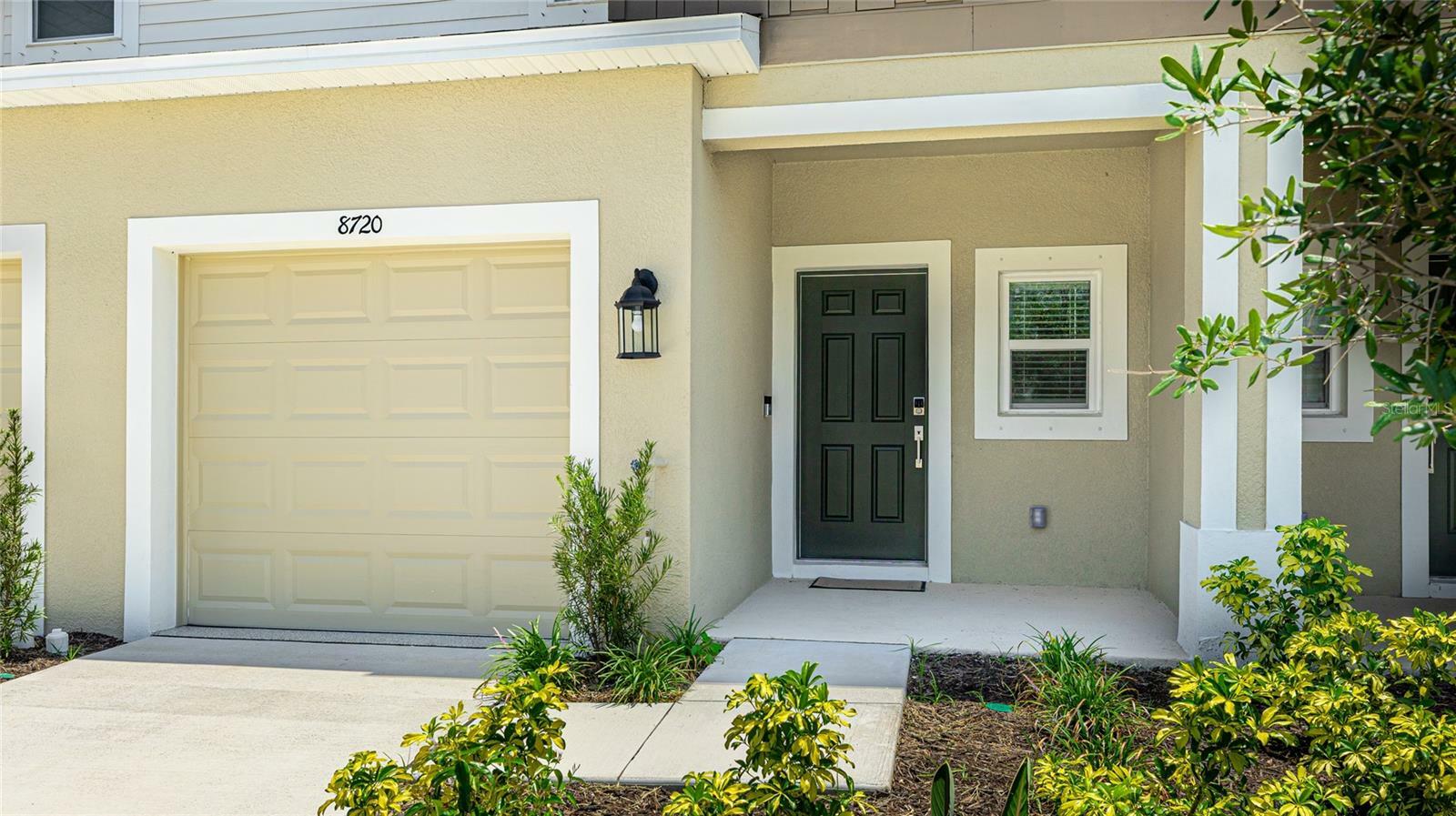Property Photo:  8720 Winter Breeze Way  FL 34241 