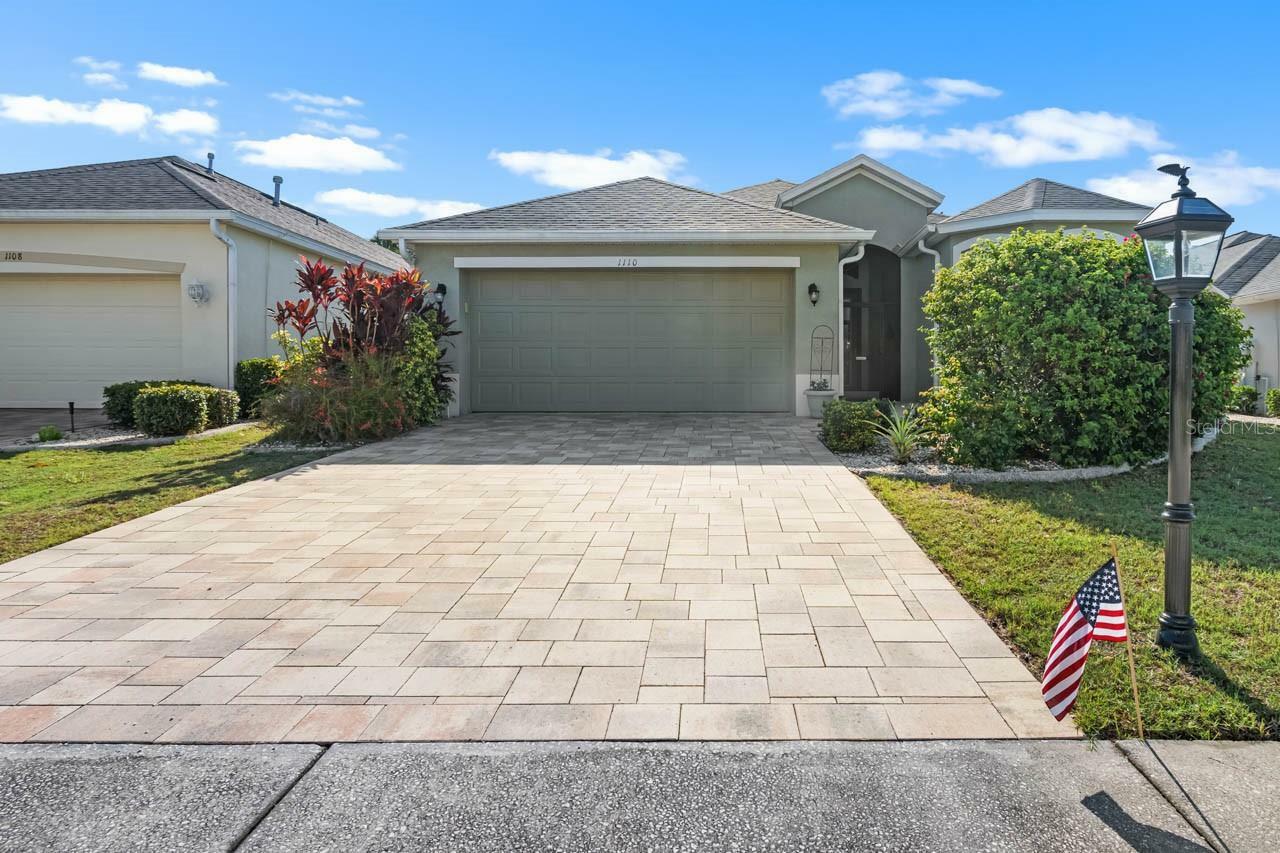 Property Photo: 1110 Jasmine Creek Court FL 33573
