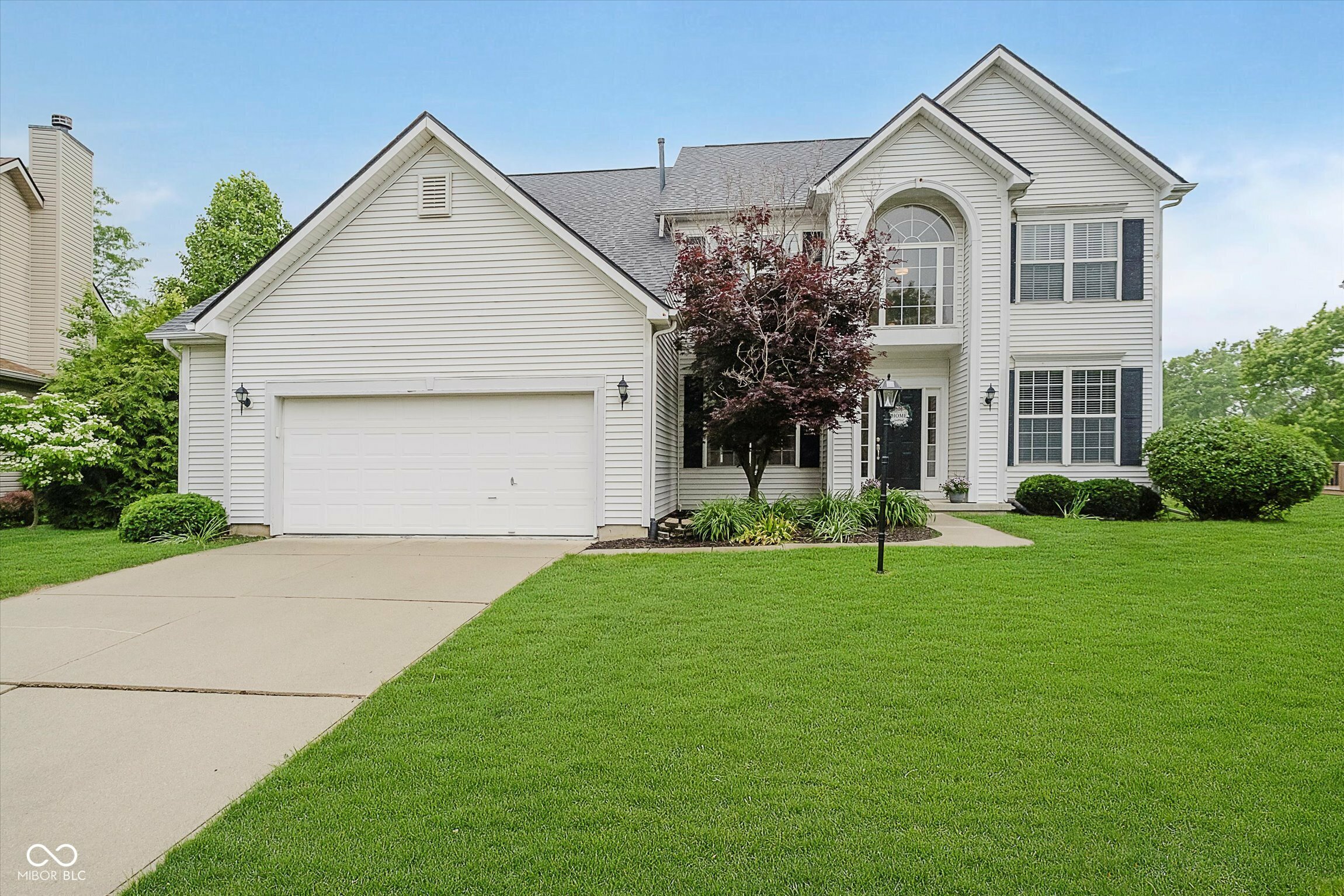 Property Photo: 13896 Fernleaf Way IN 46033