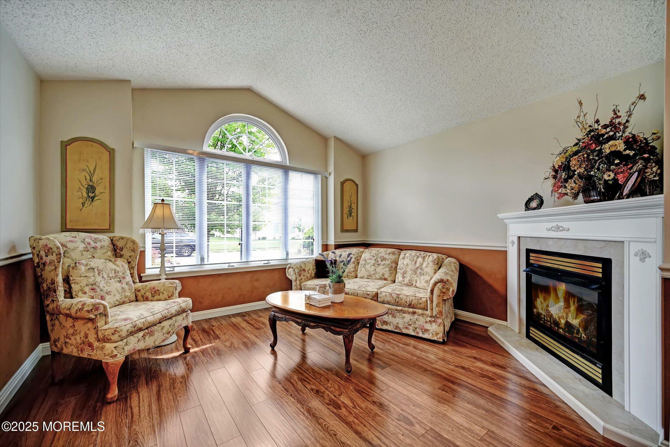 Property Photo: 6 Shadow Creek Court NJ 08527
