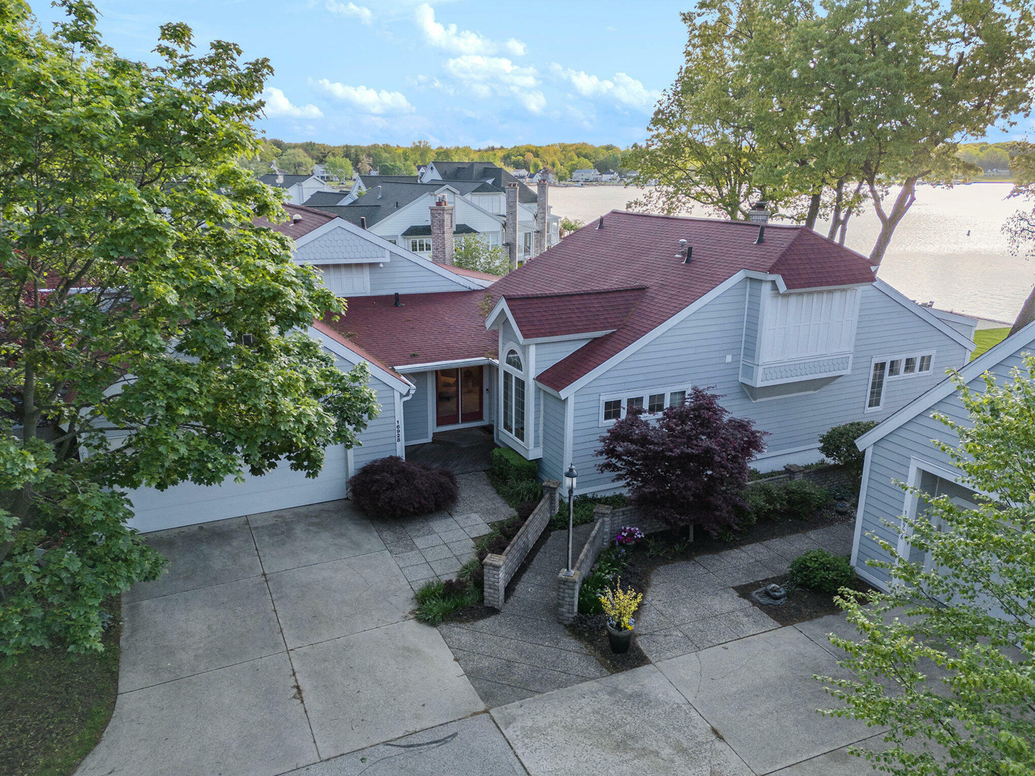 Property Photo:  16928 Landing Drive  MI 49456 