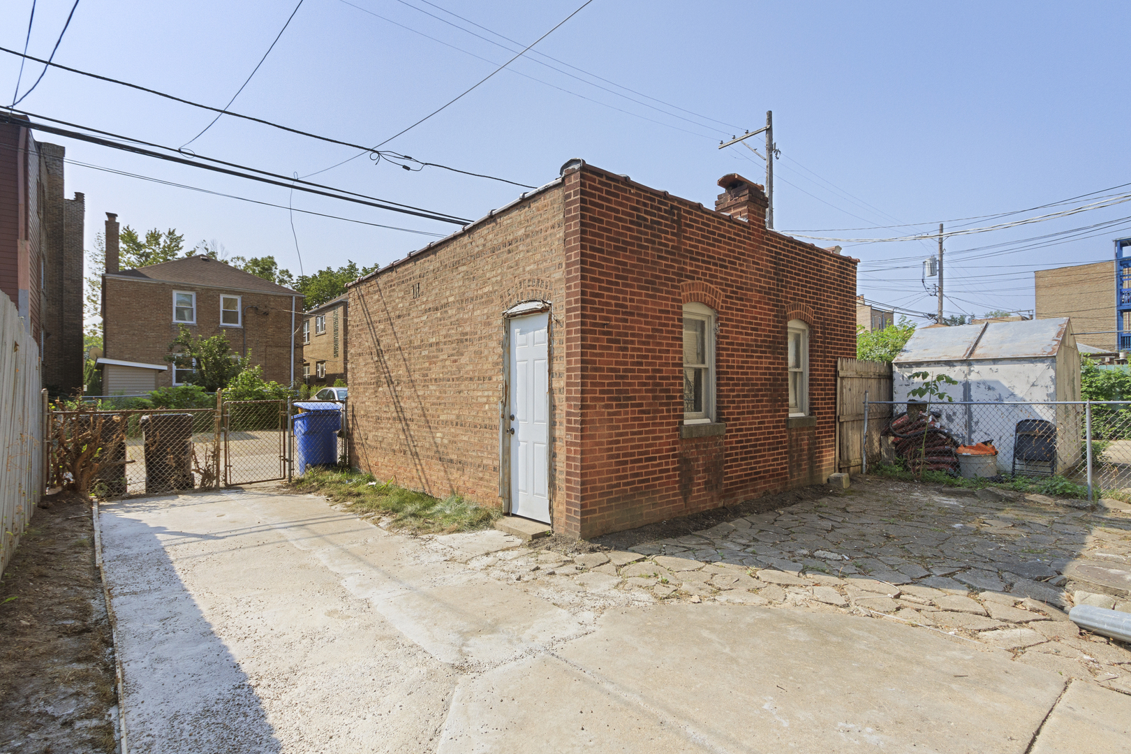 Property Photo: 6124 N Francisco Avenue IL 60659