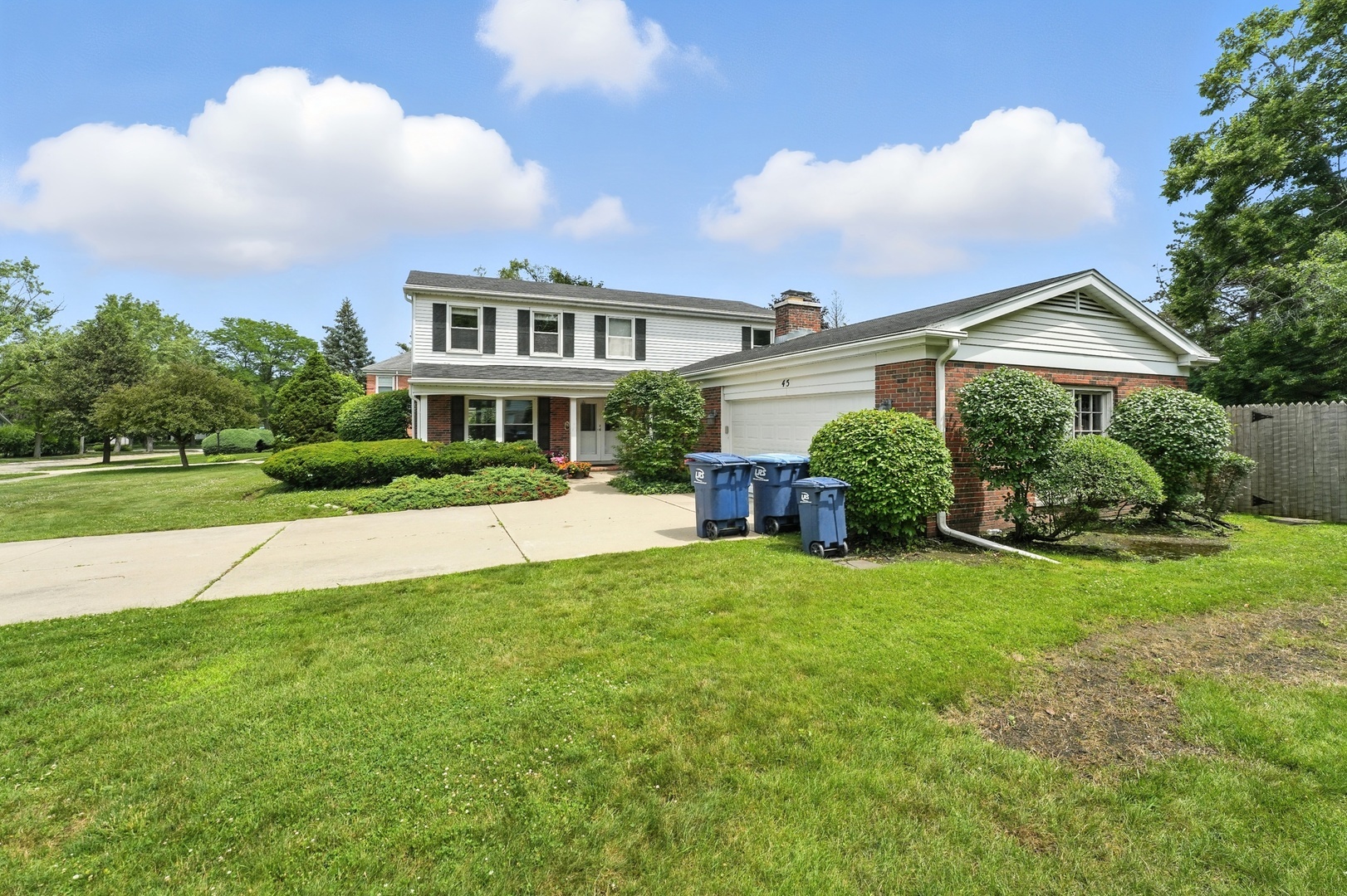Property Photo:  45 Revere Court  IL 60015 
