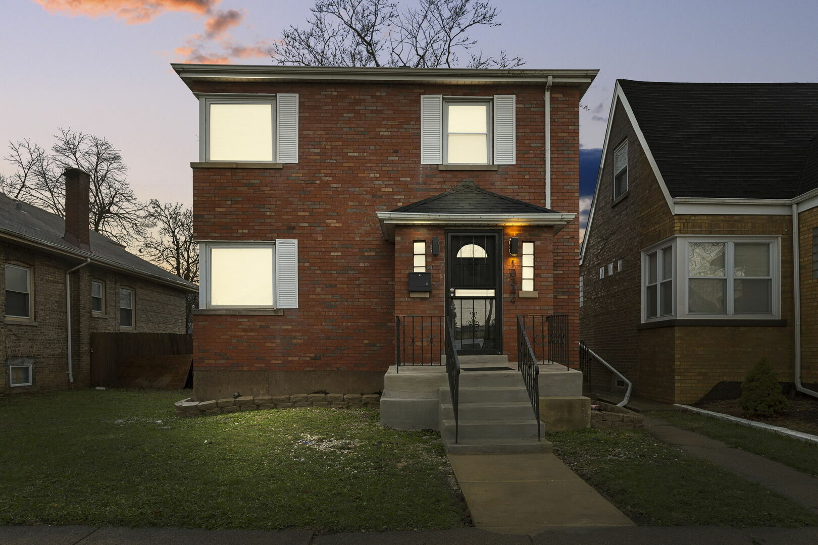 10344 S Green Street  Chicago IL 60643 photo