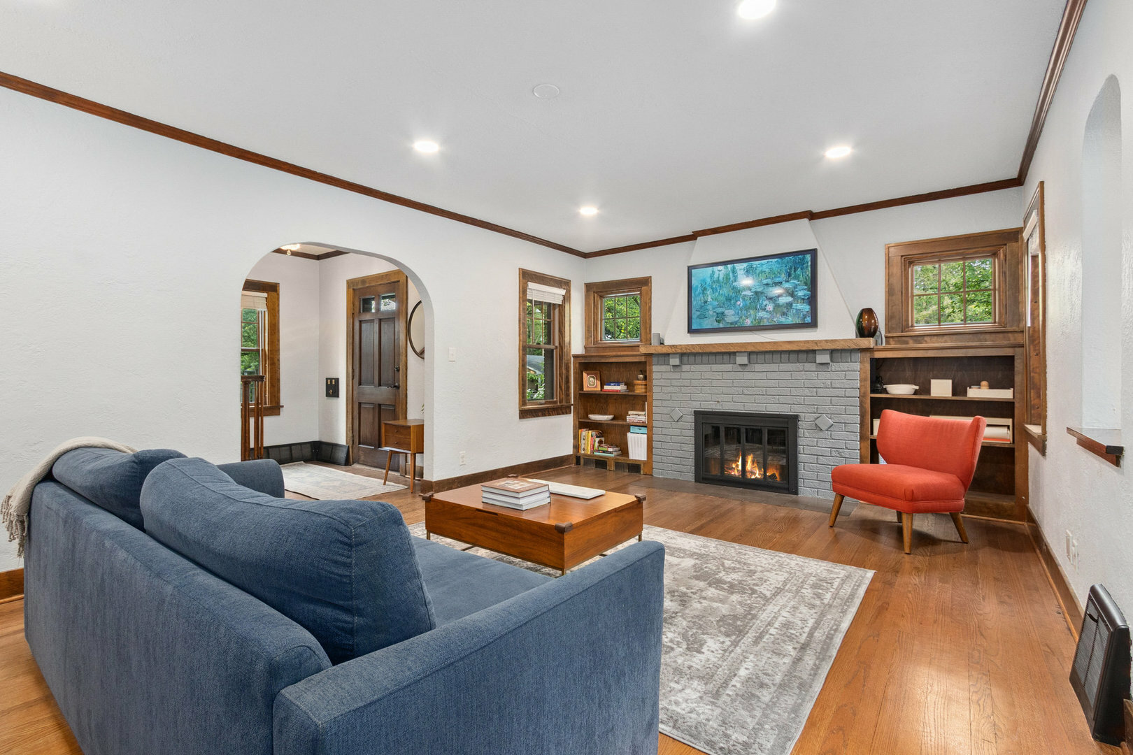 Property Photo: 47 S Julian Street IL 60540