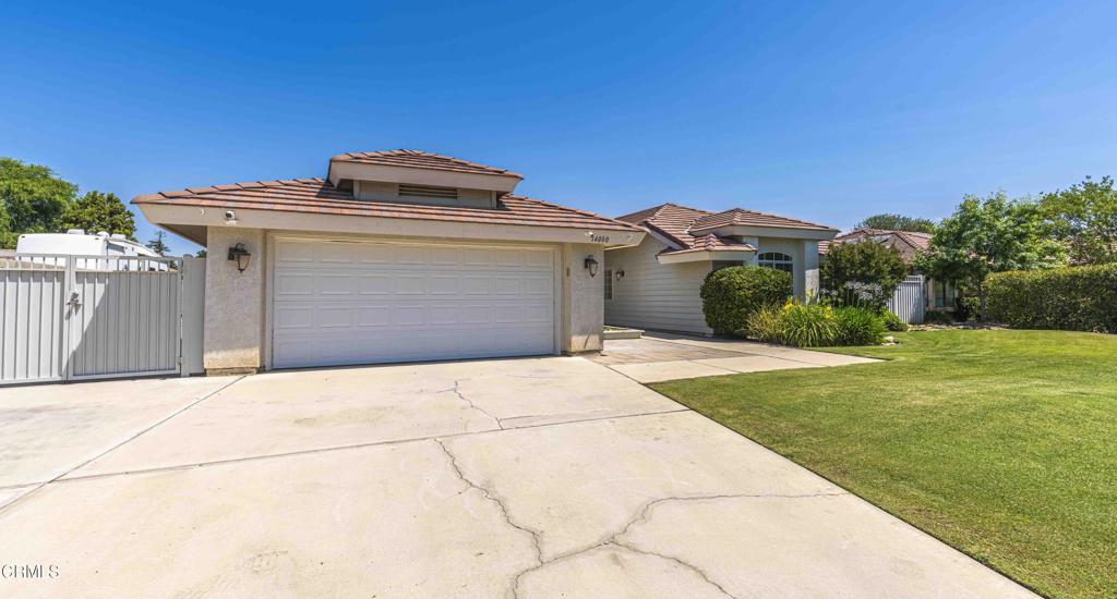 Property Photo: 14000 Castlemaine Avenue CA 93314