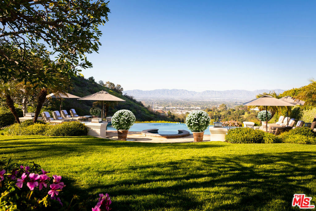 Property Photo: 14035 Aubrey Road CA 90210