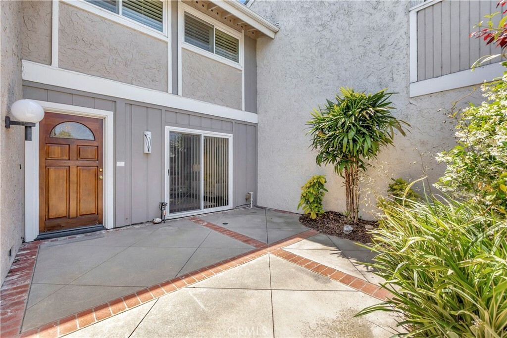 Property Photo:  14096 Baker Street  CA 92683 