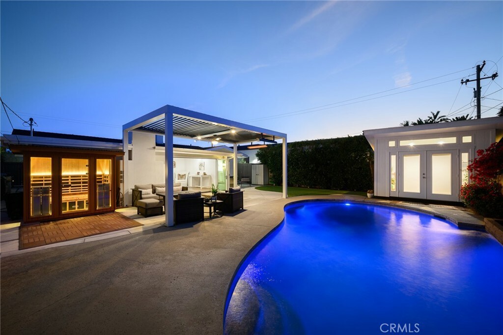 Property Photo:  270 Cecil Place  CA 92627 
