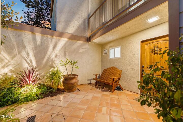 Property Photo: 795 Seawind Way CA 93041