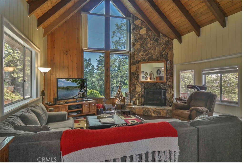 Property Photo: 1353 Golden Rule Lane CA 92352