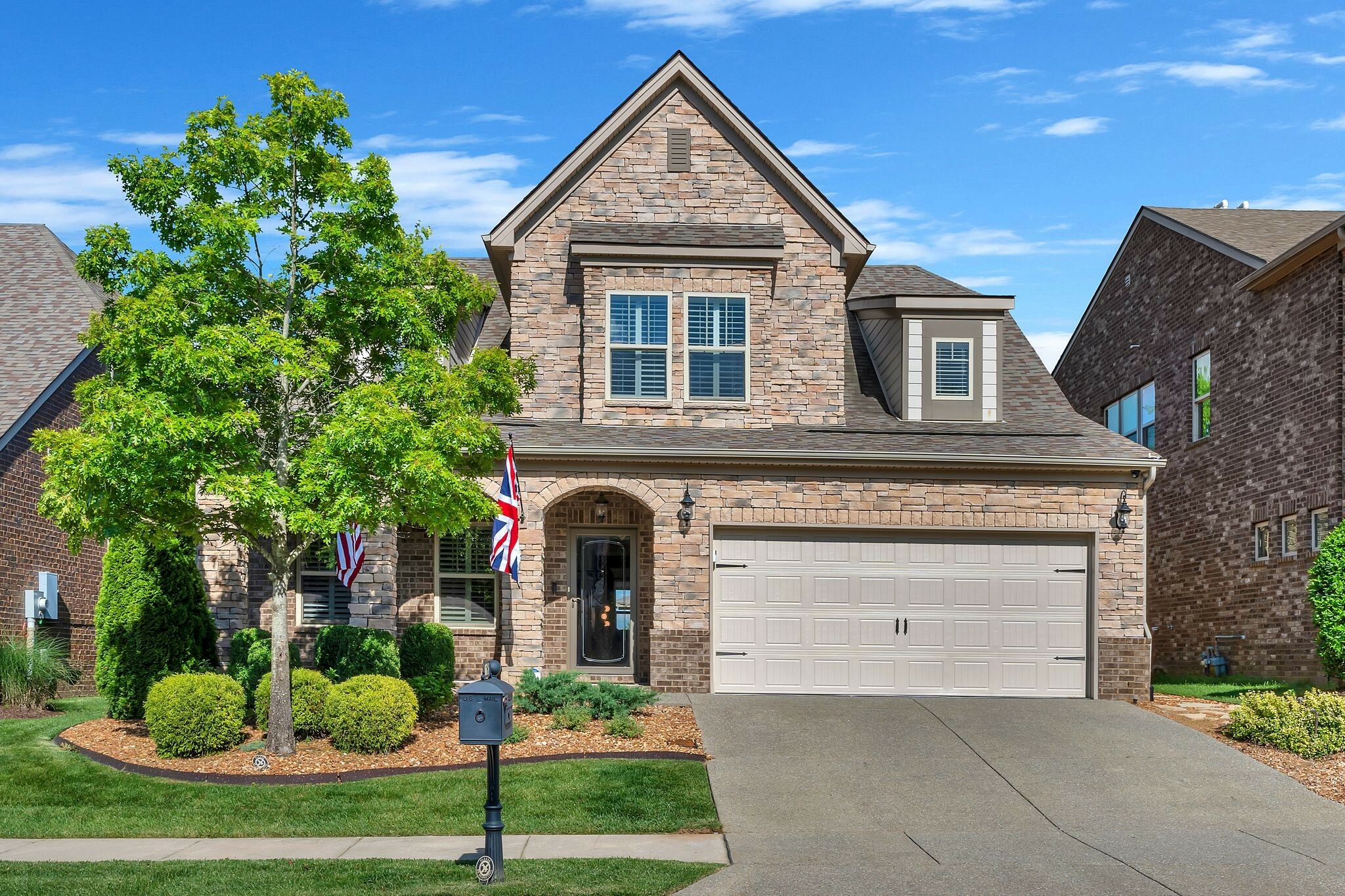 Property Photo: 1727 Foxland Blvd TN 37066