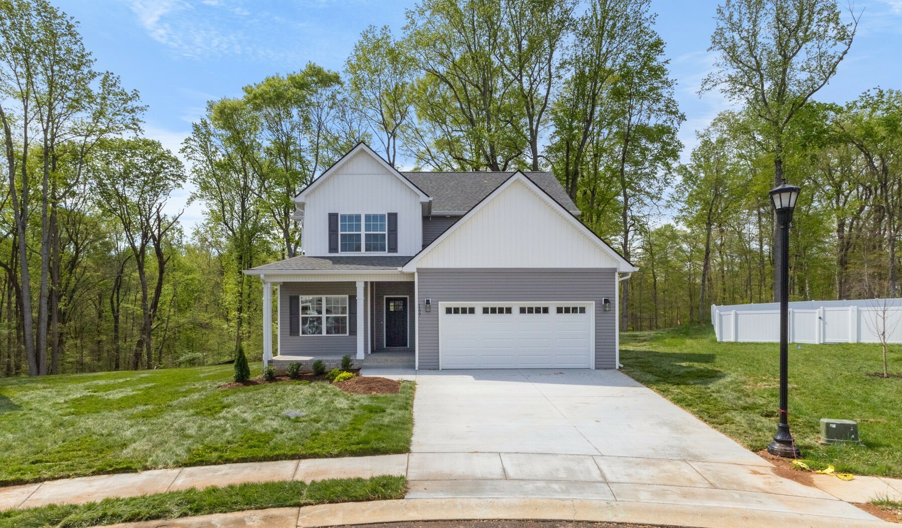 Property Photo: 532 Canyon View Court TN 37040