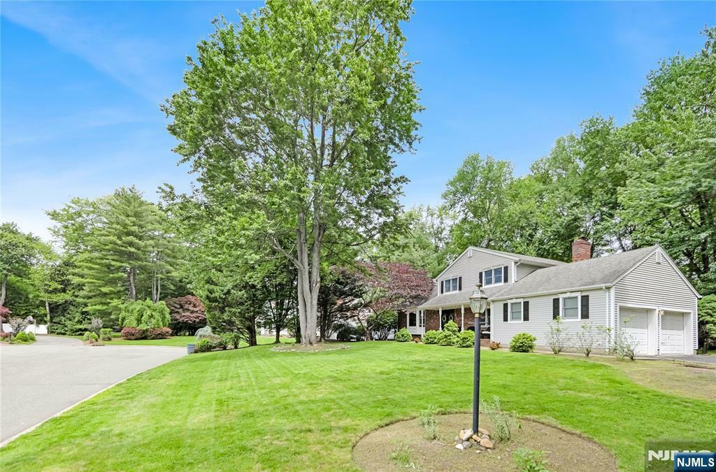 Property Photo:  66 Hoffman Court  NJ 07675 