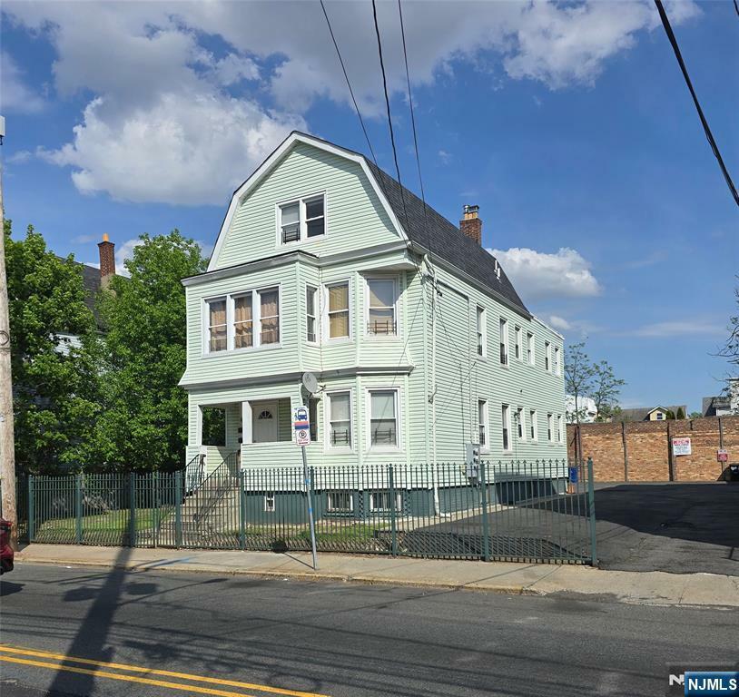 Property Photo:  678 Grove Street  NJ 07111 