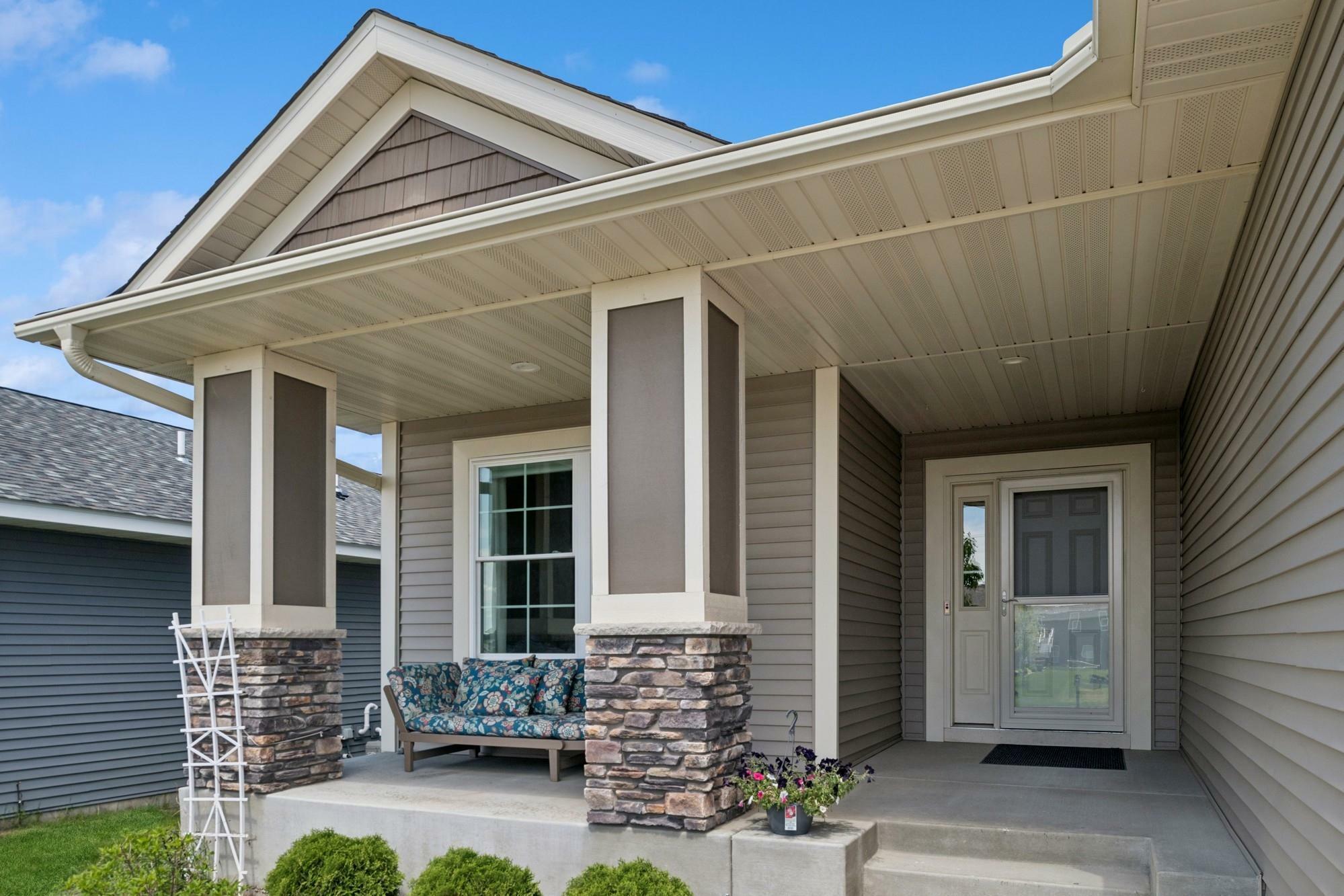 Property Photo:  1703 11th Street NE  MN 55313 