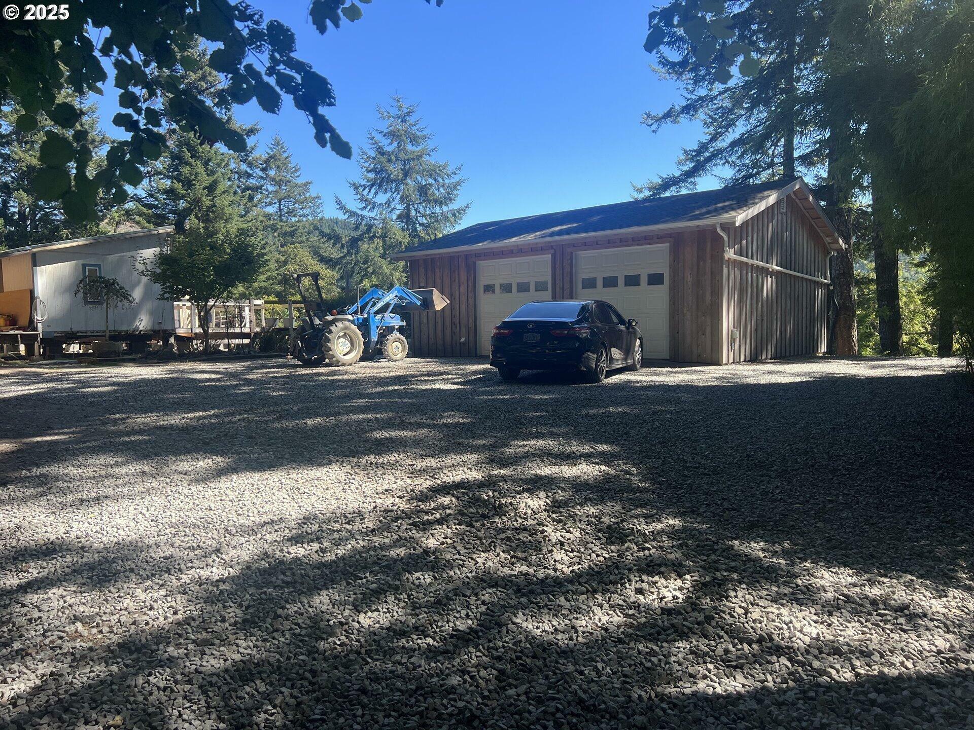 Property Photo: 17301 Canyon Drive OR 97415