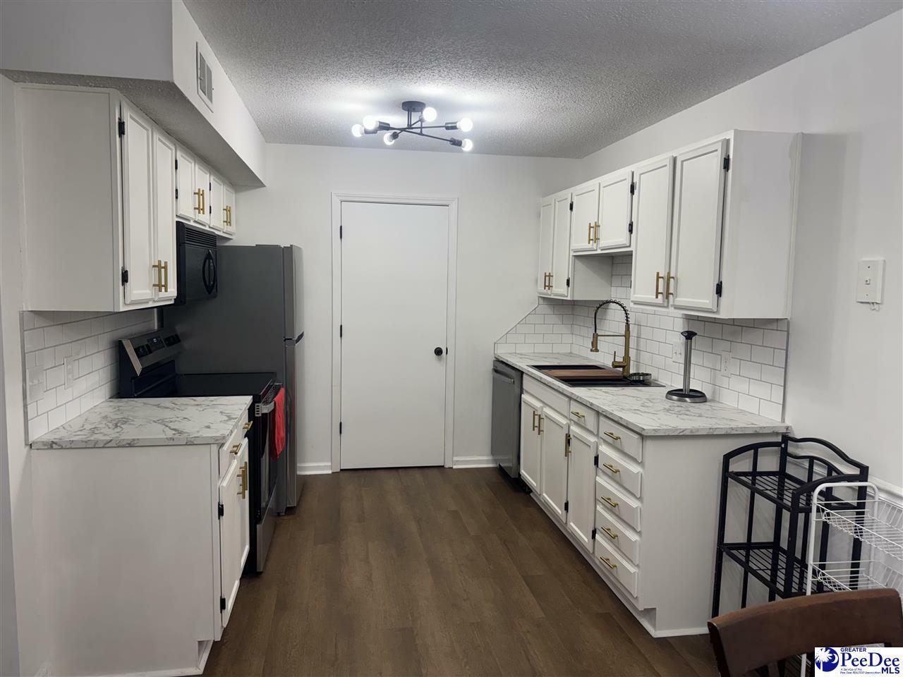 Property Photo: 1219 Brittany Dive SC 29501