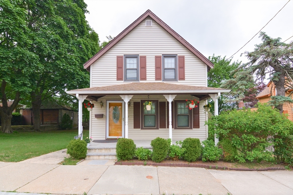 886 Canterbury St  Boston MA 02131 photo