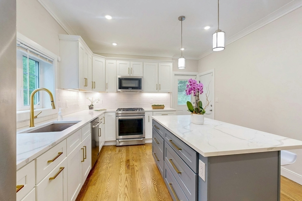 Property Photo:  30 Pembroke St  MA 02145 