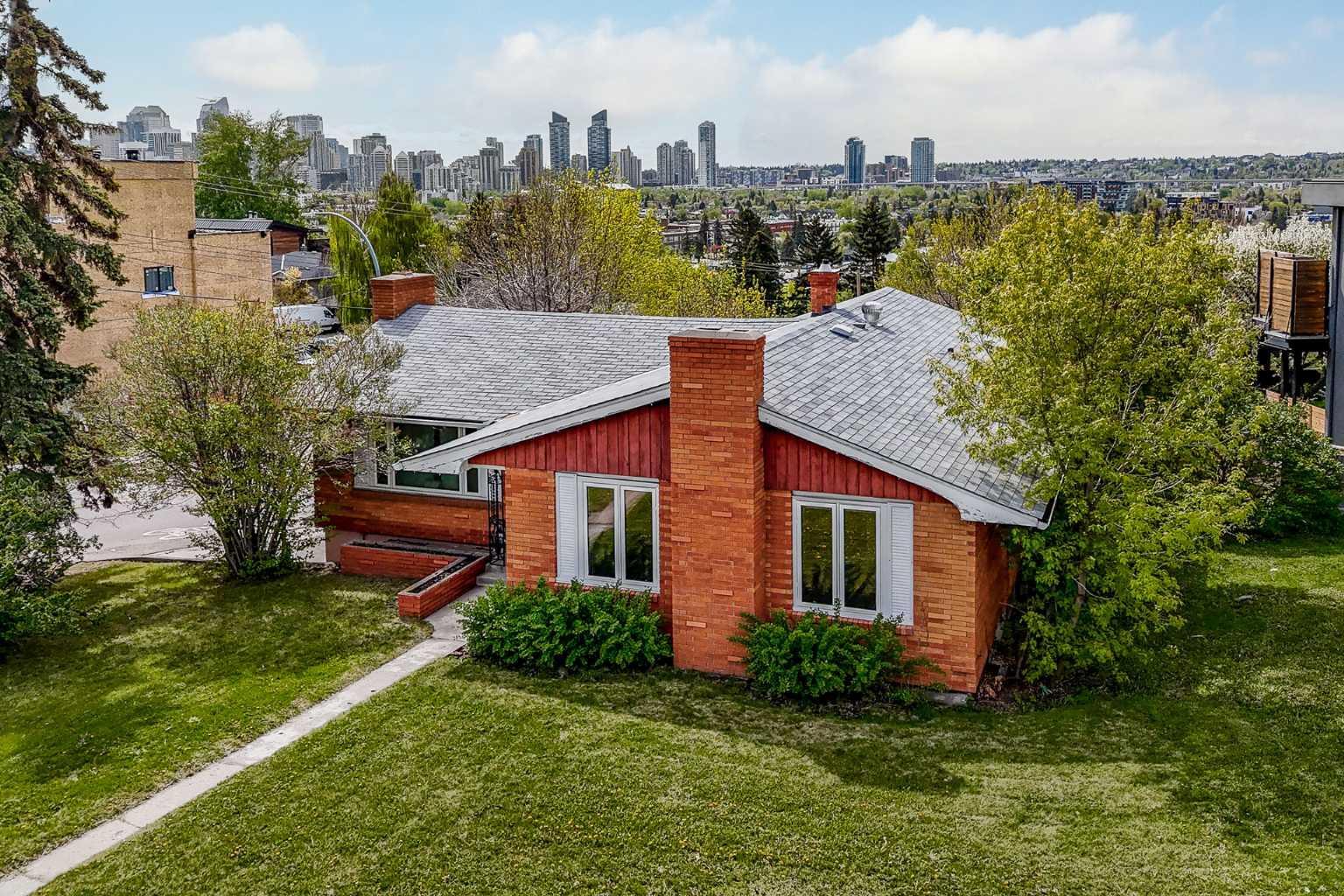 Photo de la propriété: 1927 Briar Crescent NW AB T2N 3V6